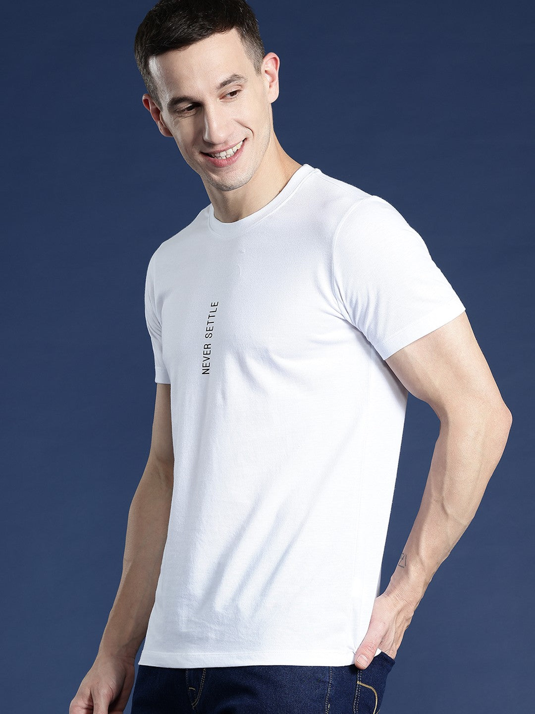 Never Settle Printed White Pure Cotton T shirts for Man